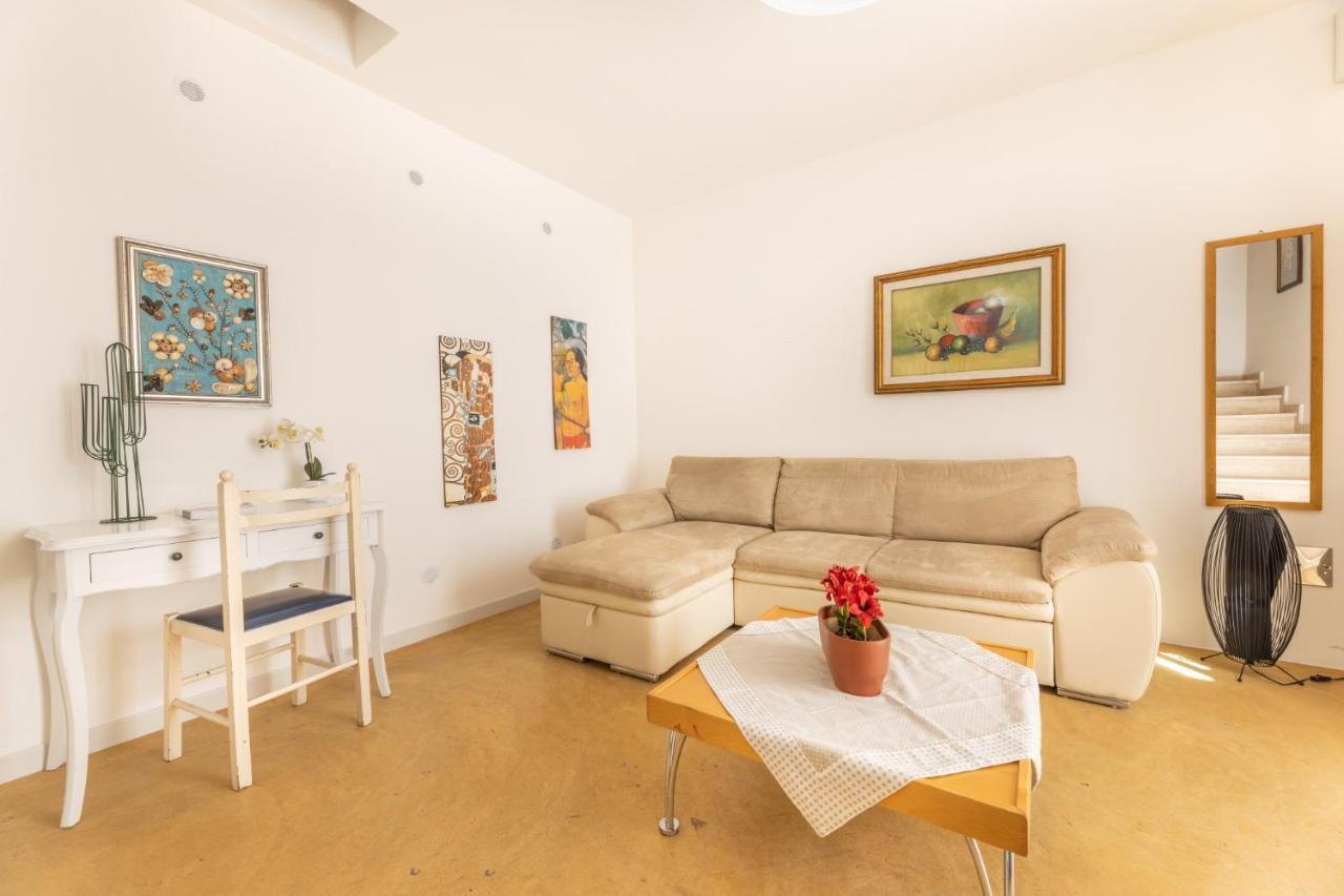 Dimora Il Castello Apartment Ракале Екстериор снимка